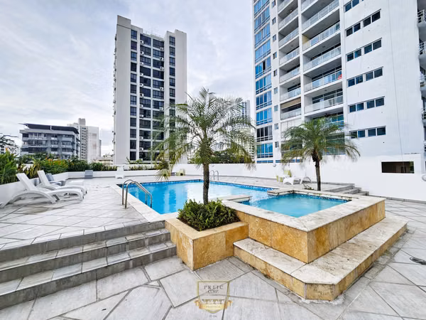 Venta de Apartamento en El Carmen, P.H. Trinity. SD