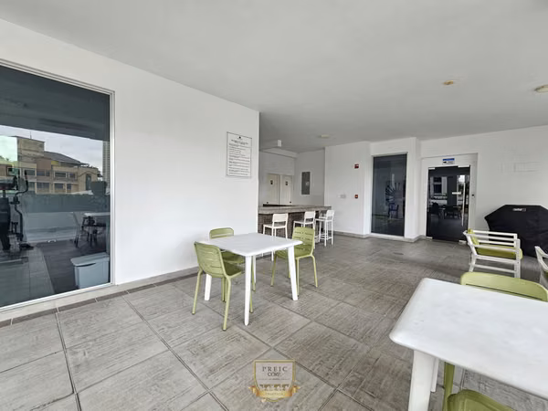 Venta de Apartamento en El Carmen, P.H. Trinity. SD