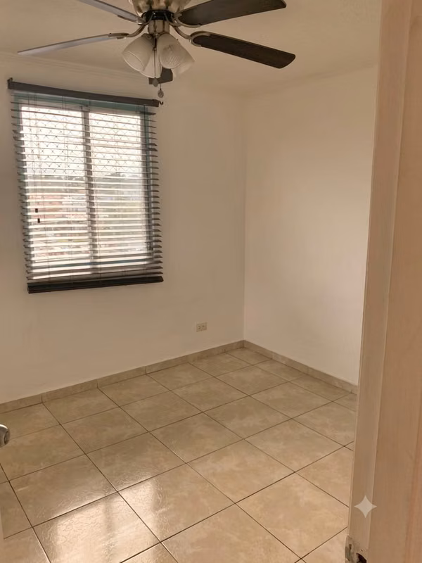 Alquilo apartamento en Avenida la Pulida 3 recámaras