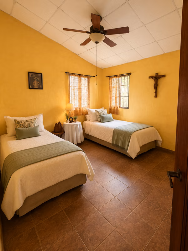 COUNTRY ESTATE HOUSE FOR SALE