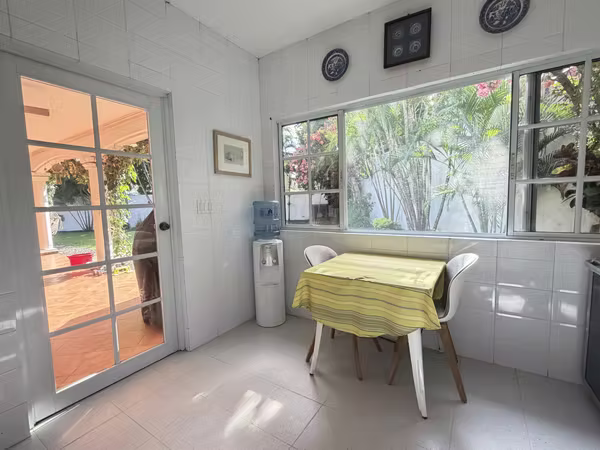 Rental House with garden - East Coast