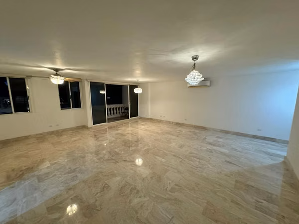 OBARRIO PH SOPHIA TOWER –  Exclusivo Apartamento de 188 m²
