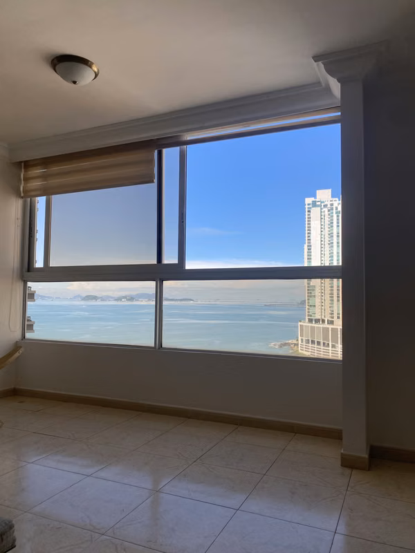 Apartamento Amoblado - Vista al Mar y Ciudad