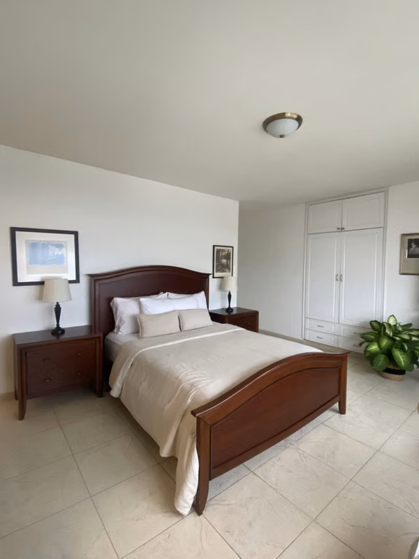 Apartamento Amoblado - Vista al Mar y Ciudad