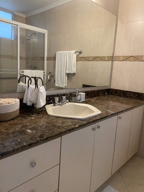 Apartamento Amoblado - Vista al Mar y Ciudad