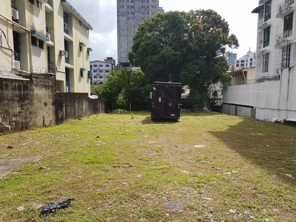 Strategic Land for Sale in San Francisco – Calle 69 – 578 m² – RM2 Zoning (High Density)