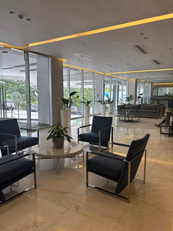 Apartment for sale - PH Sky Point Towers, Tower 100