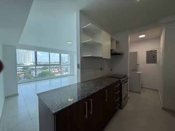 Apartment for sale in El Carmen.