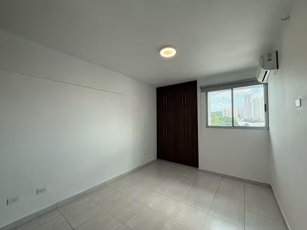 Apartment for sale in El Carmen.