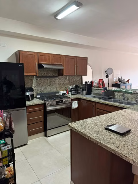 Venta Embassy Village 117m2 / Amazing