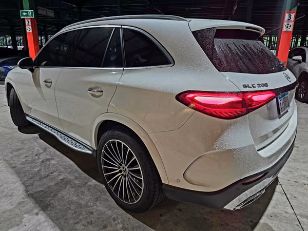 Mercedes-Benz GLC200 Coupe 2023
