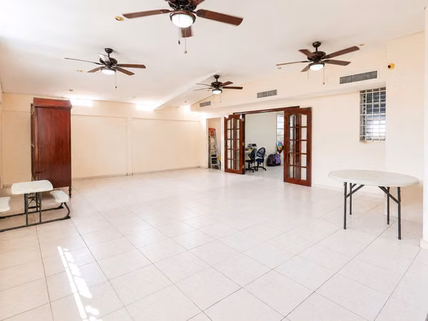 HOUSE FOR SALE IN BRISAS DEL GOLF