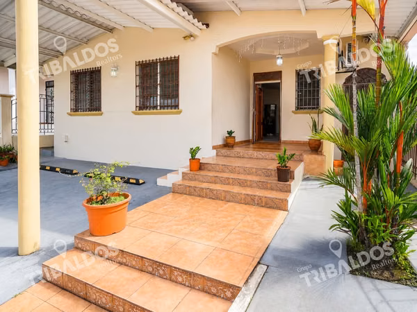 VENTA DE CASA EN BRISAS DEL GOLF