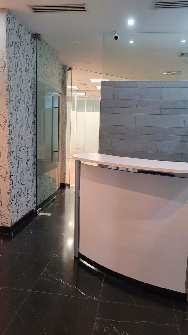 Oficina Corporativa Duplex en Venta - Marbella