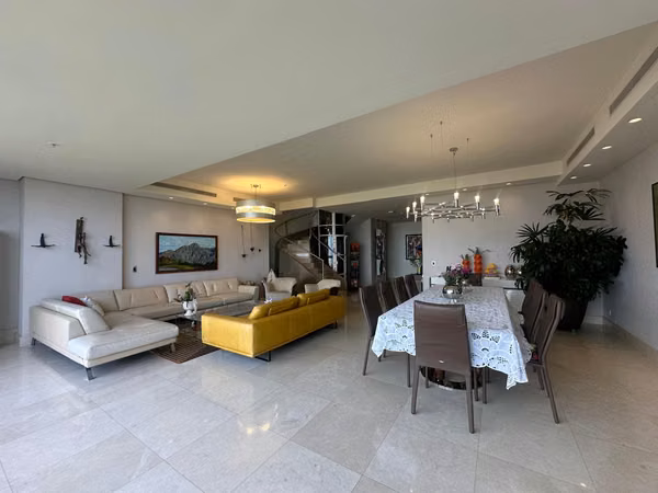 Sale of Penthouse, Ph La Vista Santa Maria