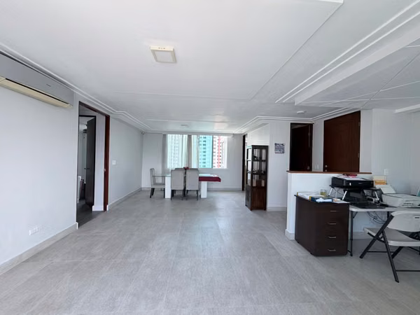 PH 7400 West | 156 m² | 3 BEDROOMS + FAMILY ROOM | 2 PARKING SPACES | $274,000