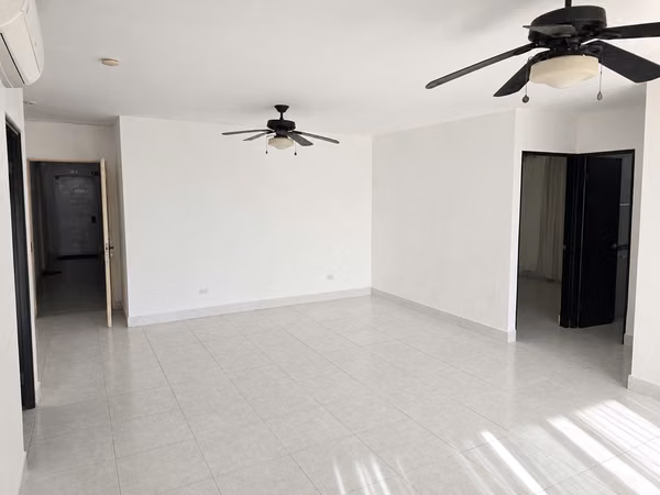 PH VIVENDI – Edison Park | 3BR | 30th Floor | 2 Parking Spaces | $1,250