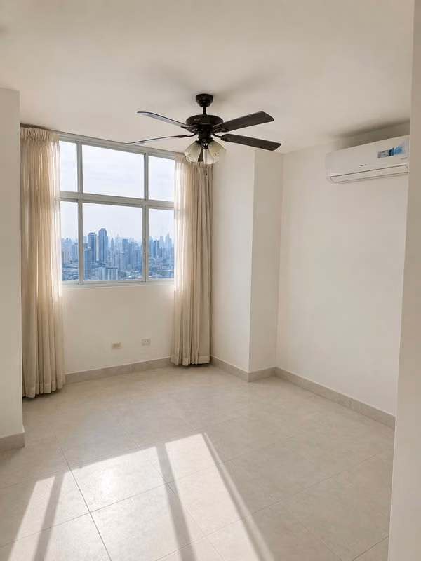 PH VIVENDI – Edison Park | 3BR | 30th Floor | 2 Parking Spaces | $1,250
