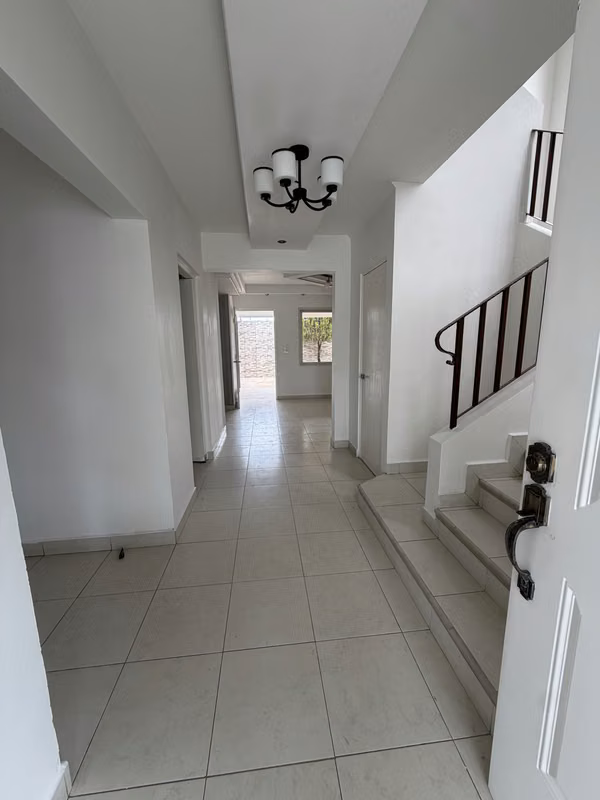 CASA EN VENTA EN QUINTAS DE VERSALLES