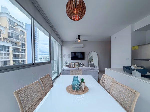 Apartamento en Venta en Obarrio Panamá – Diseño Moderno y Excelente Ubicación