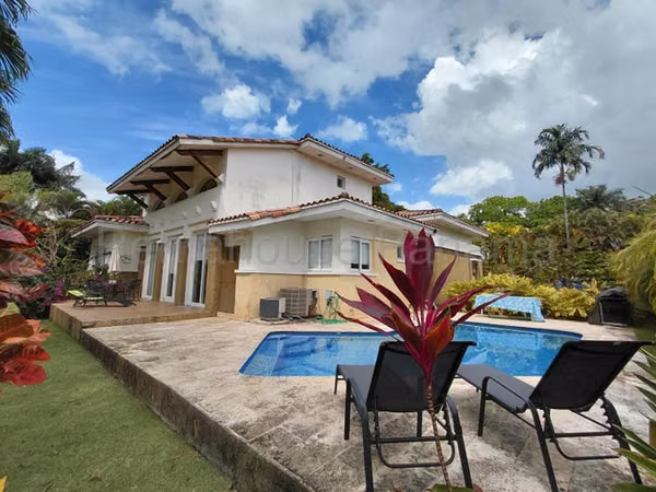 EXCLUSIVE HOUSE SOLD IN TCAN COUNTRY CLUB CDY 26-5187