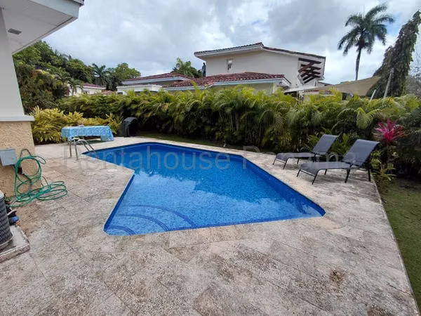 EXCLUSIVE HOUSE SOLD IN TCAN COUNTRY CLUB CDY 26-5187