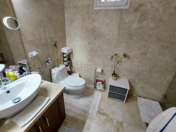 EXCLUSIVE HOUSE SOLD IN TCAN COUNTRY CLUB CDY 26-5187