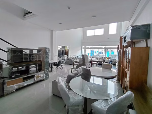 CCOMMERCIAL BUSINESS FOR SALE IN CORONADO INTERAMERICANA CDY 26-597