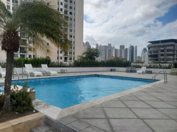 Venta de cómodo apartamento con alto potencial en Trinity – El Carmen