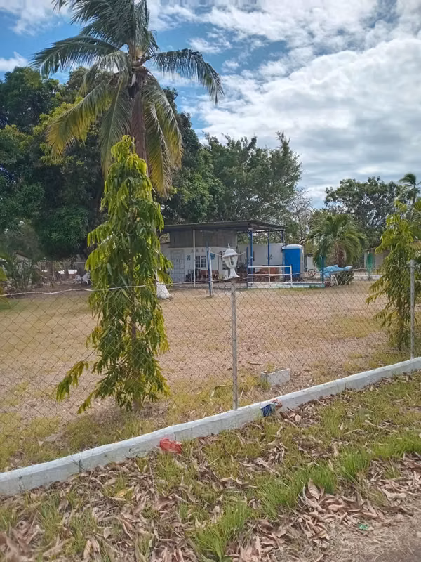 Terreno en Venta detrás del 99 de Coronado