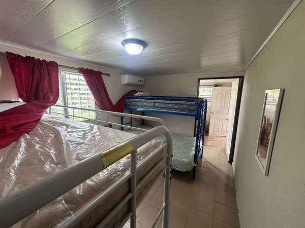 House for sale with large land for sale in Boquerón