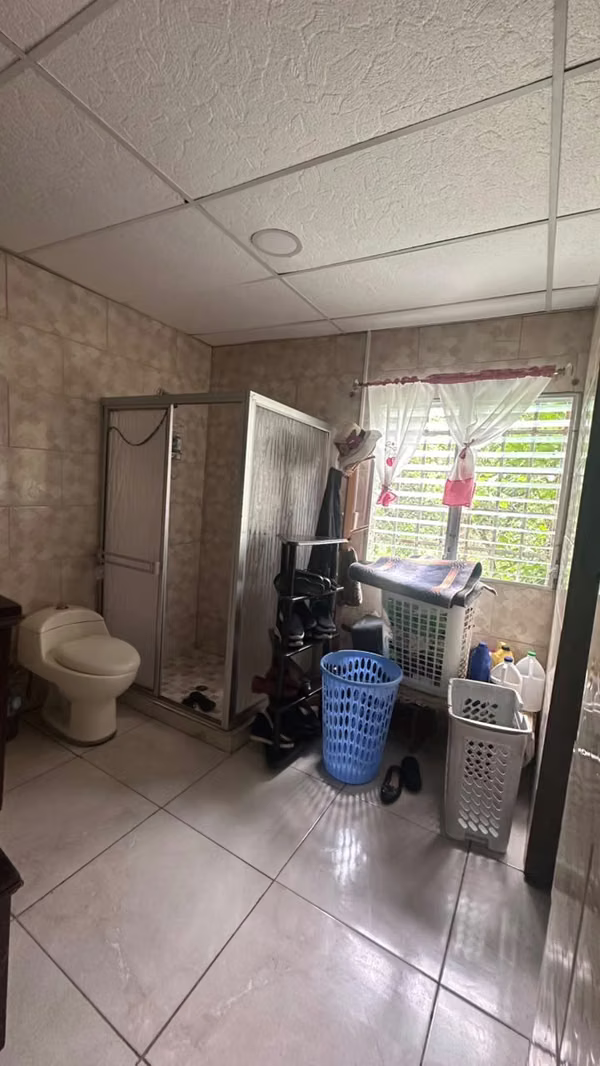 House for sale with large land for sale in Boquerón