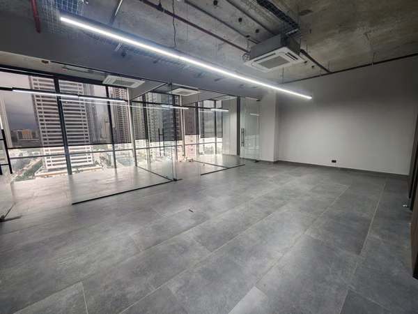 Office Space Costa del Este!
