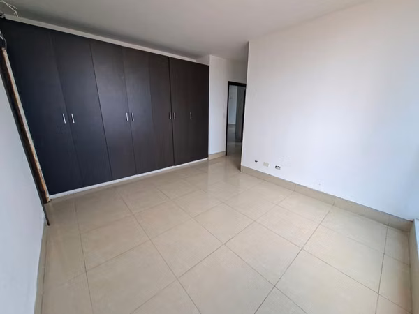 Spacious 180 sqm Apartment | 3 Bedrooms | PH Kolosal Tower