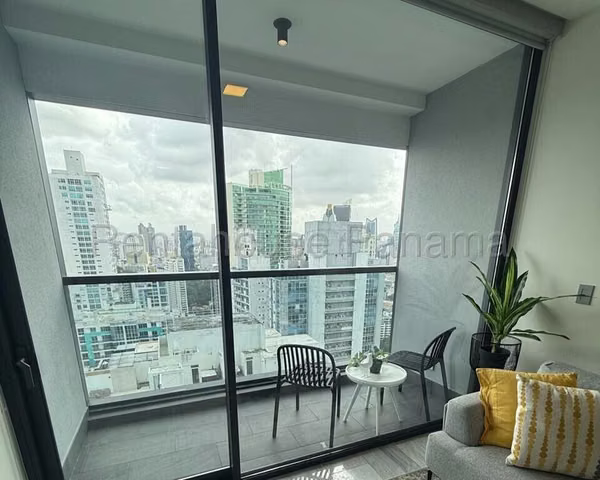 Alquiler de apartamento en Bella Vista 26MVCH8238