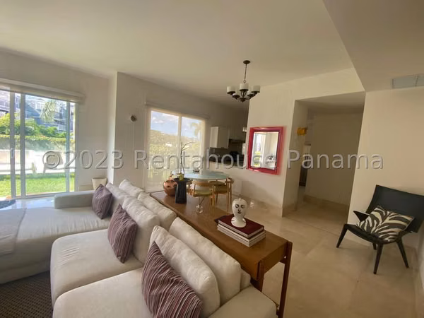 Apartamento en venta con Jardin en The Reserve Santa Maria 23EPP10294