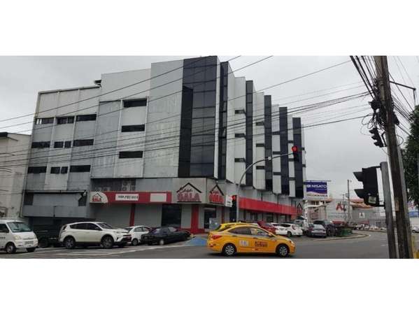 Edificio en venta y alquiler en esquina | Casa Gala, Calidonia