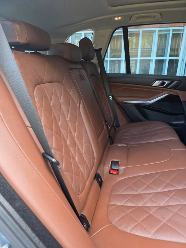 BMW X5 eDrive 2024 | 21,992 km | Automática | Gris