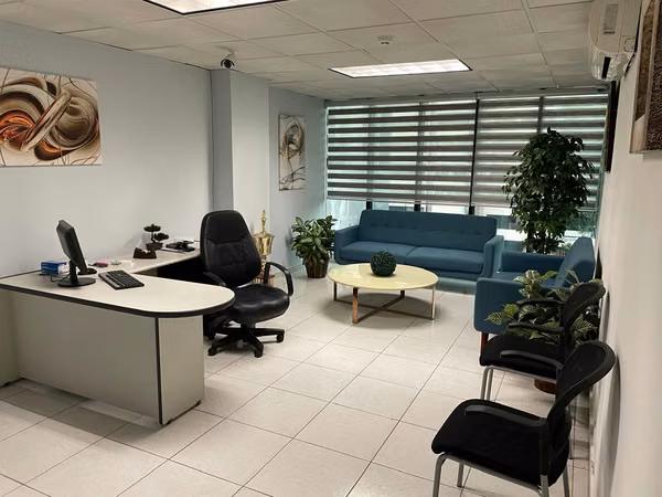 Se vende oficina en la Torre IBC, El Cangrejo.