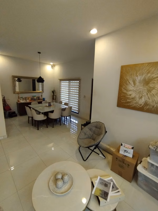 Remodeled 3-bedroom house for sale in Villa de las Fuentes 2
