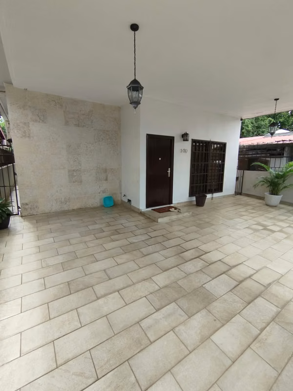 Remodeled 3-bedroom house for sale in Villa de las Fuentes 2