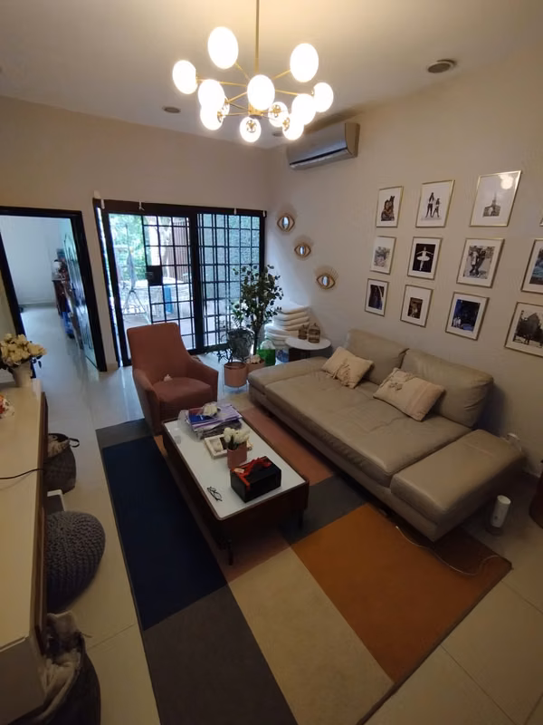 Remodeled 3-bedroom house for sale in Villa de las Fuentes 2