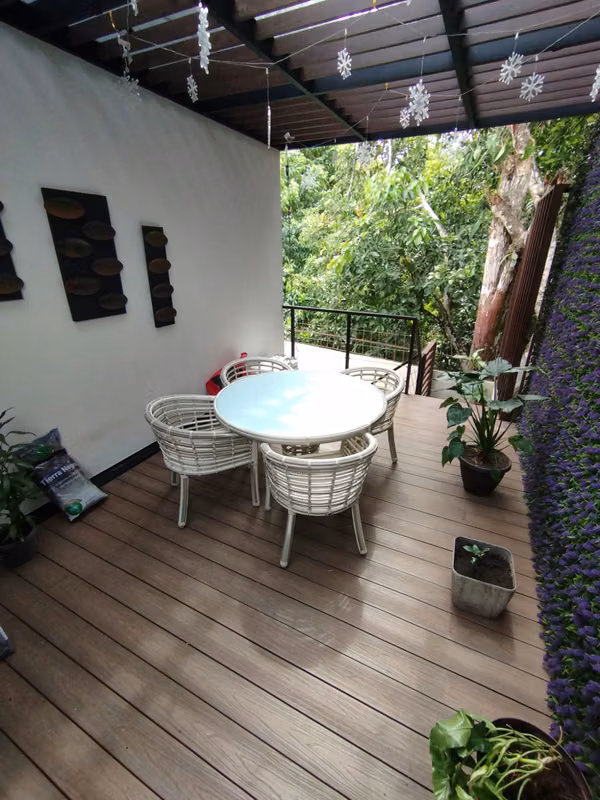 Remodeled 3-bedroom house for sale in Villa de las Fuentes 2