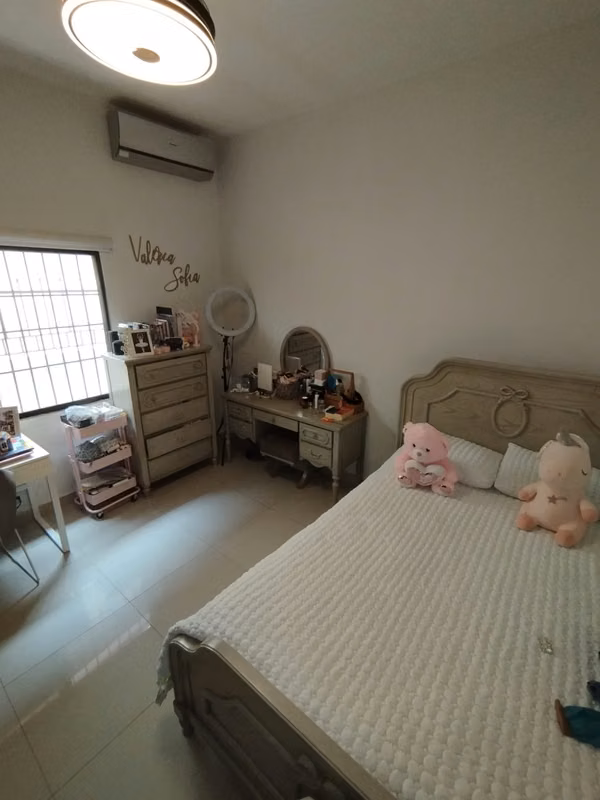 Remodeled 3-bedroom house for sale in Villa de las Fuentes 2