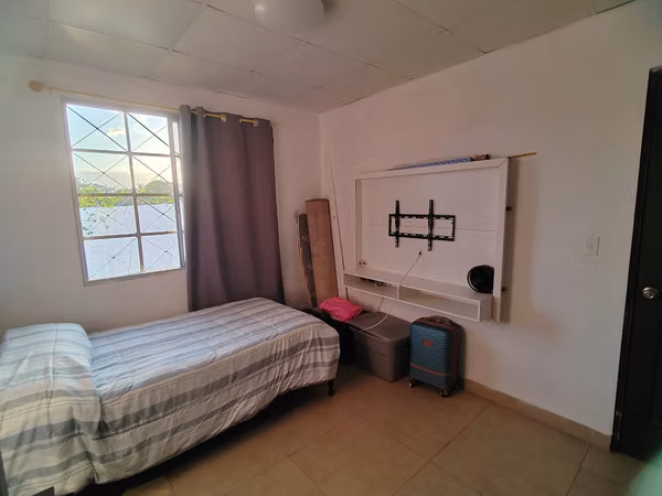 ¿Buscas casa en Arraiján? Gran opción en Parques de Oviedo, Hato Montaña.