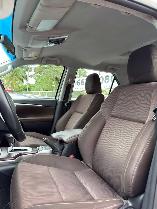 TOYOTA FORTUNER 2020