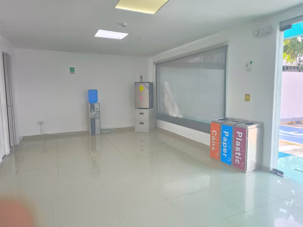 SPECTACULAR GALLERY FOR SALE IN VIA ESPAÑA