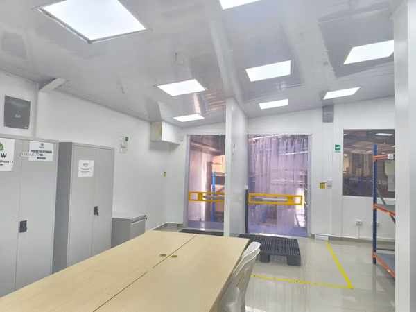 SPECTACULAR GALLERY FOR SALE IN VIA ESPAÑA