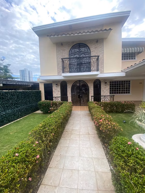 Se Vende Residencia en San Francisco Panamá, Exclusiva y de 2 Niveles