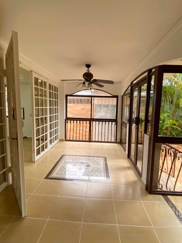 Se Vende Residencia en San Francisco Panamá, Exclusiva y de 2 Niveles
